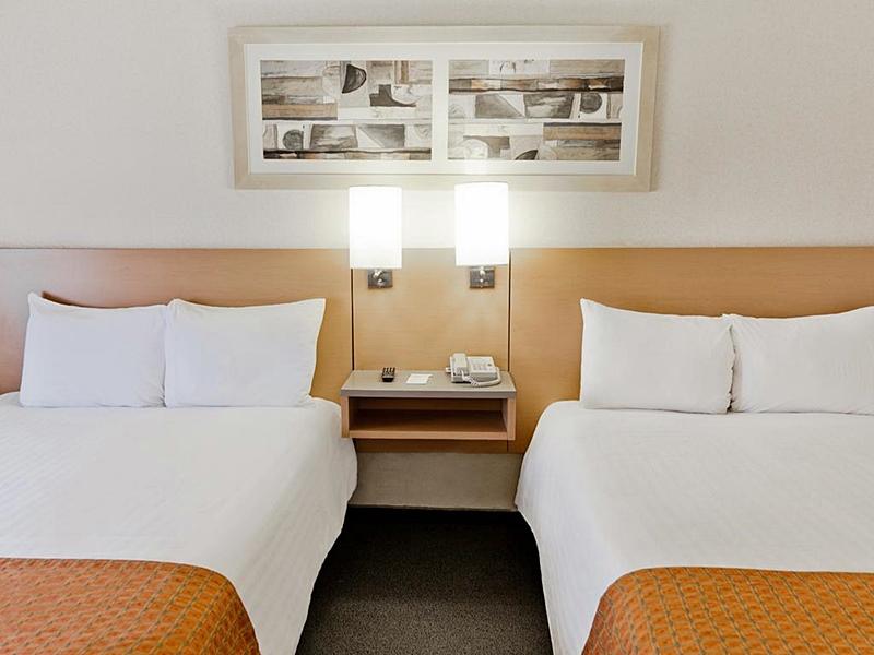 City Express By Marriott Celaya Parque Bagian luar foto
