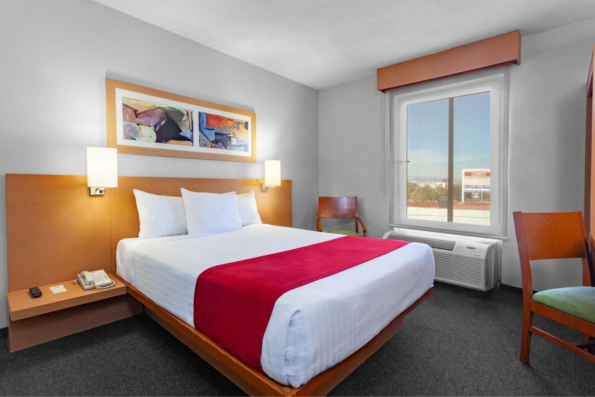 City Express By Marriott Celaya Parque Bagian luar foto