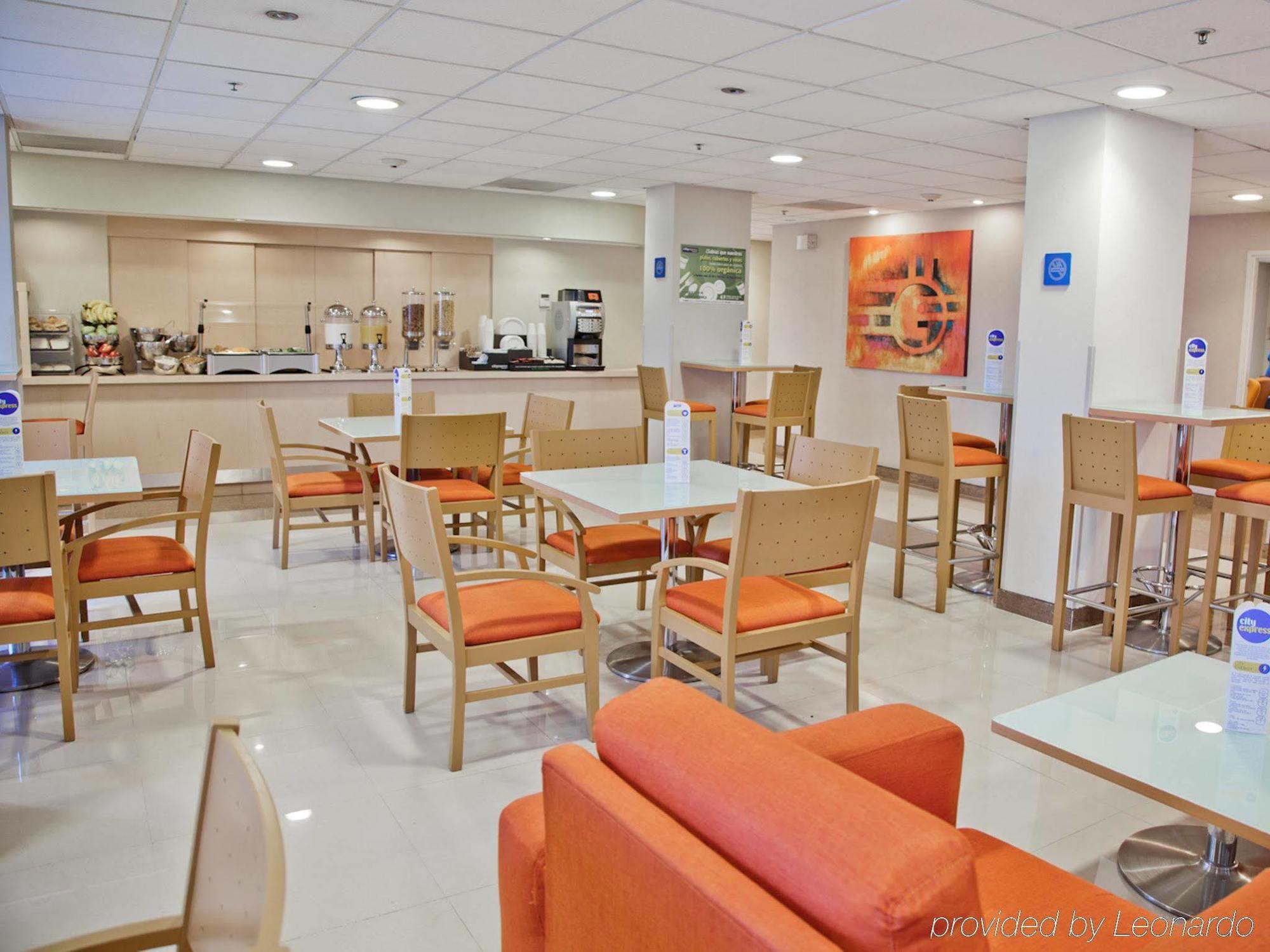 City Express By Marriott Celaya Parque Bagian luar foto